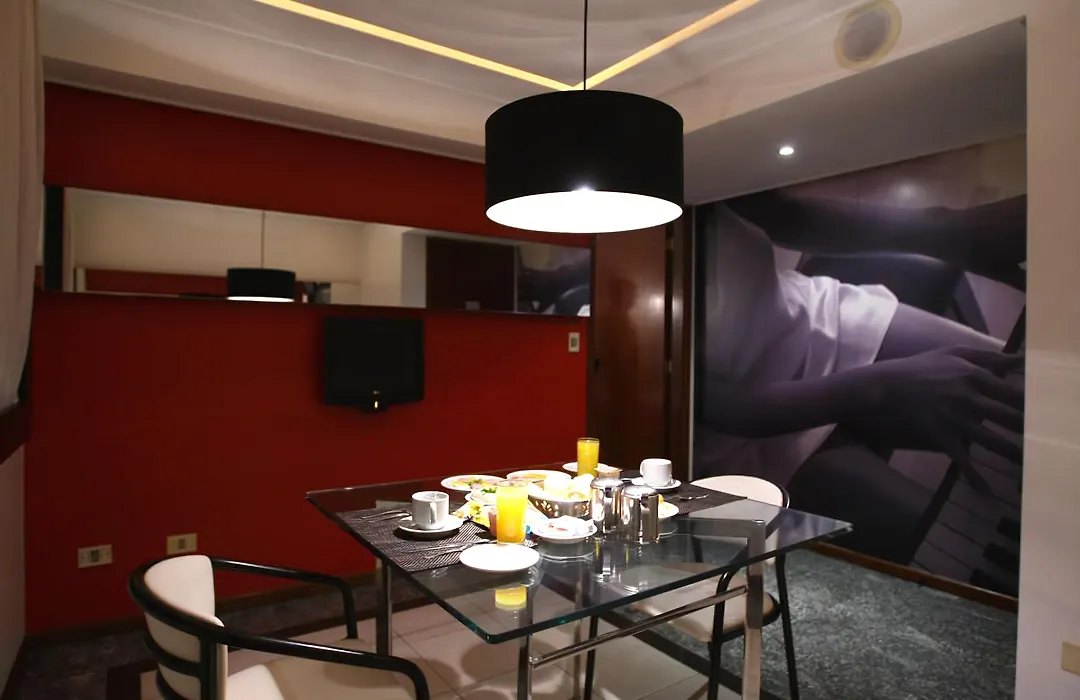 Rivieras Motel (Adults Only)-1